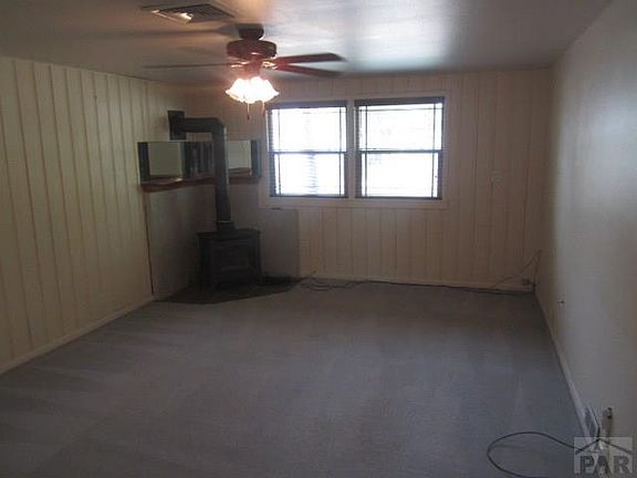 5th image of 906 Alexander Cir
