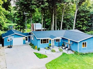 6671 E Arnold Lake Rd, Harrison, MI 48625