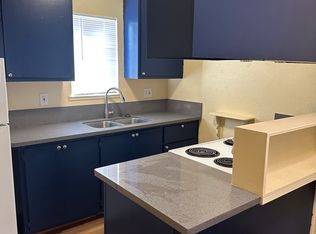 2117 9th St APT 3, Sacramento, CA 95818