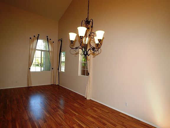 5th image of 1244 E Agape Ave