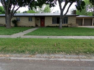 803 Cherry St, Uvalde, TX 78801