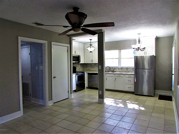 3rd image of 1516 Dakar St