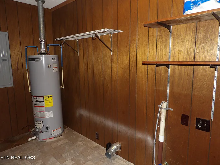 18 Sandra Ln — Photo 19