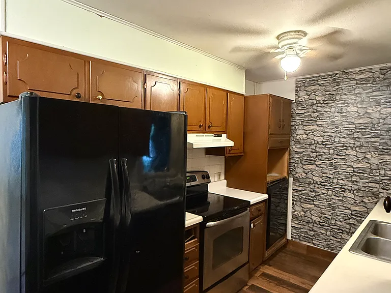 4517 Waterloo Dr — Photo 5