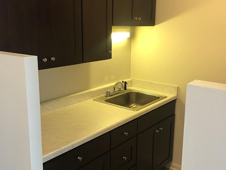 1st image of 6010 N Winthrop Ave APT 304
