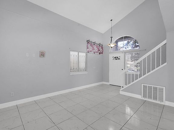 5th image of 1067 Klemeyer Cir