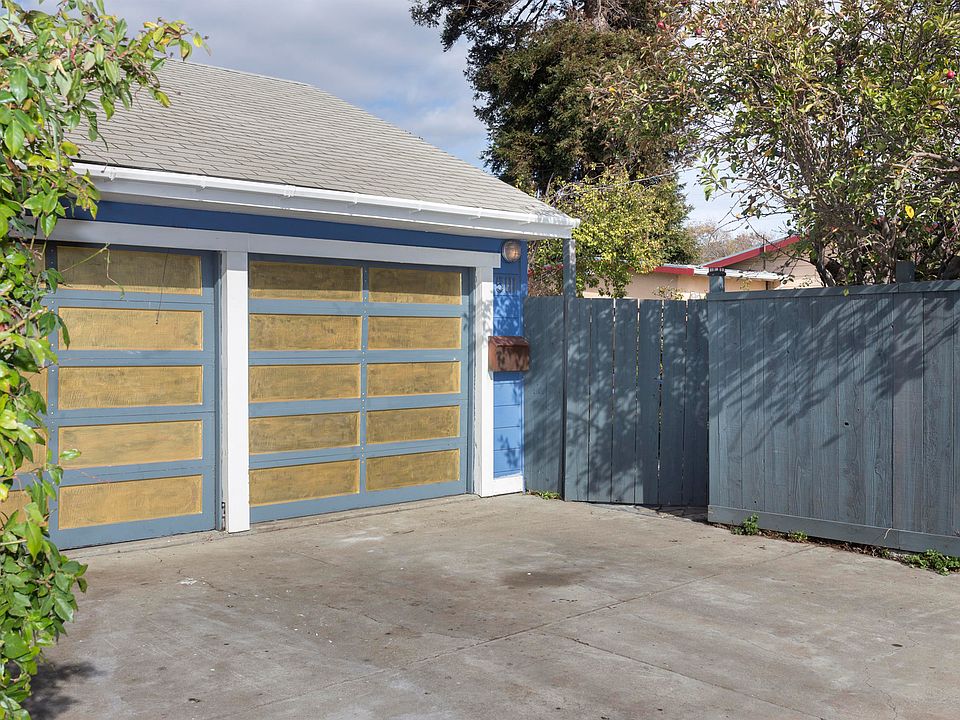 2nd image of 5111 Solano Ave
