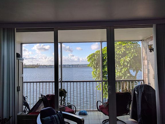 3rd image of 1175 NE Miami Gardens Dr APT 207E