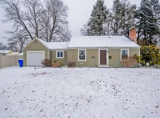 29 Pilgrim Rd, Springfield, MA 01118