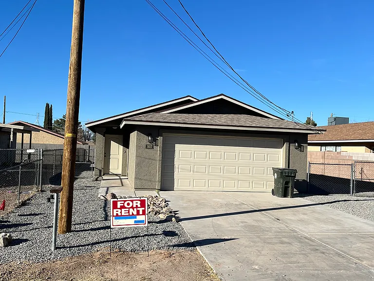 1937 Robinson Ave — Photo 7