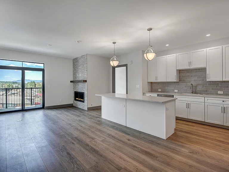 37 W 4th St #306 — Photo 11