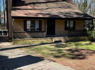 2605 Courier Ct, Raleigh, NC 27603