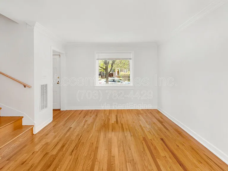 712 S Alfred St — Photo 5