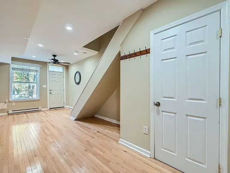305 S Collington Ave — Photo 4
