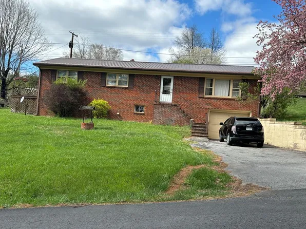 1174 Thru Dr, Pounding Mill, VA 24637