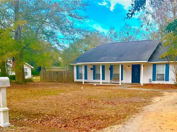 29289 Waverly Dr, Lacombe, LA 70445