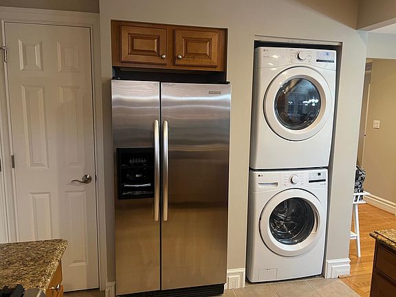 4th image of 7749 Kingsbury Blvd Unit 31