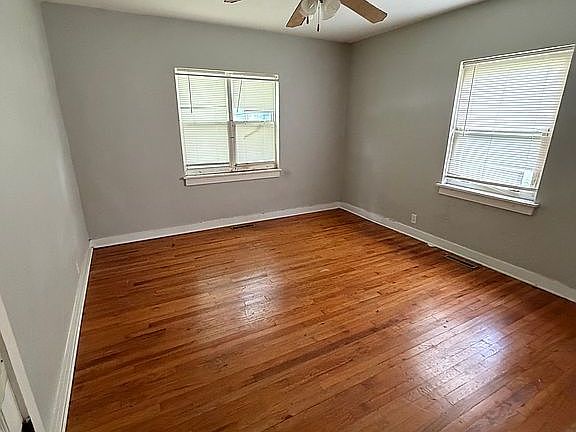 5th image of 421 N 9th St