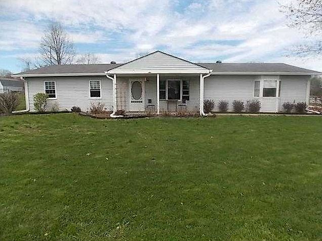 Exterior Front. Front view of home on 1.04 Acres