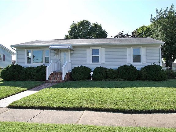2nd image of 707 N 30th St