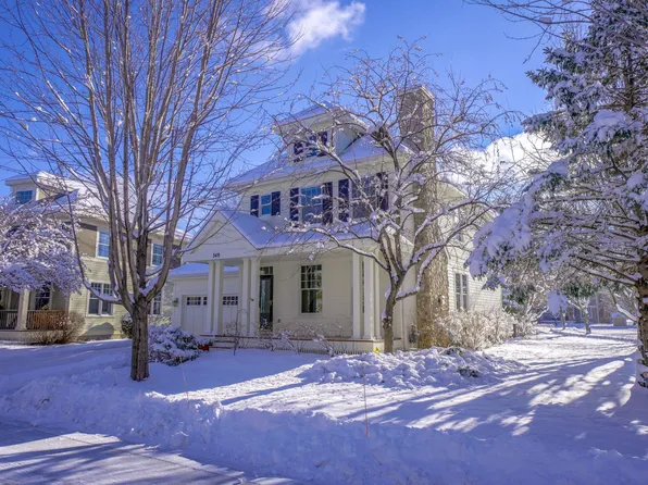 349 Country Rd, Stillwater, MN 55082
