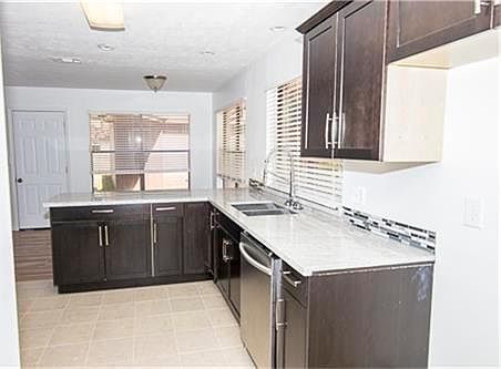 4th image of 3711 Birch Villa Dr
