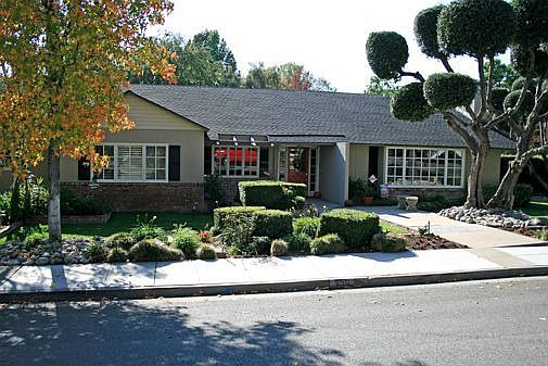1st image of 650 W 12th St