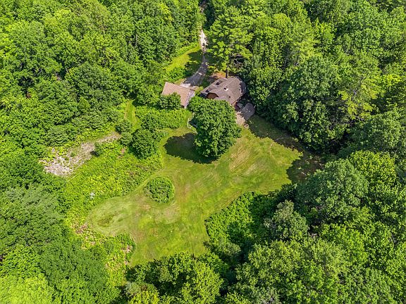 2nd image of 263 Town Farm Road