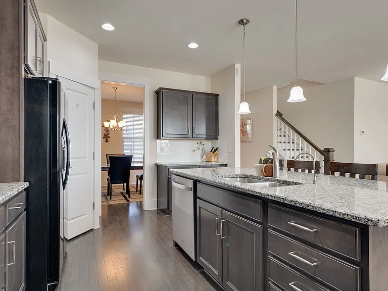 1332 Fairbanks St — Photo 17