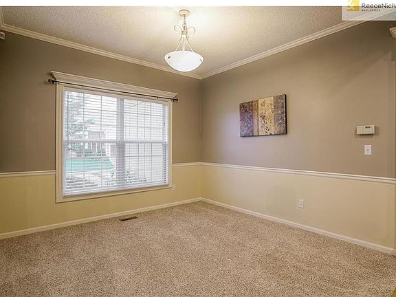 formal dining or bonus space!