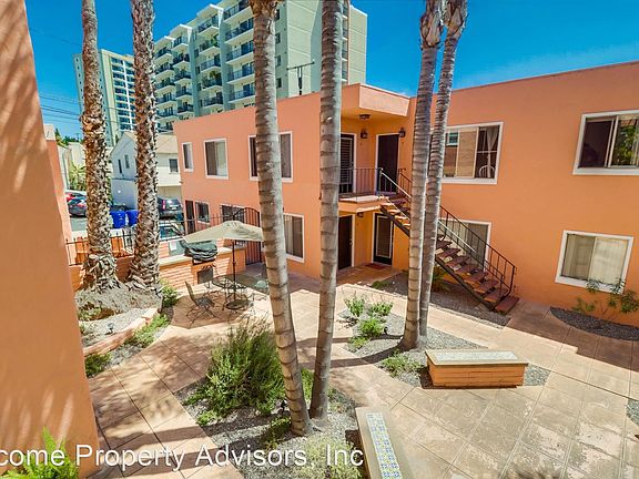 3rd image of 3967 Centre St APT 21