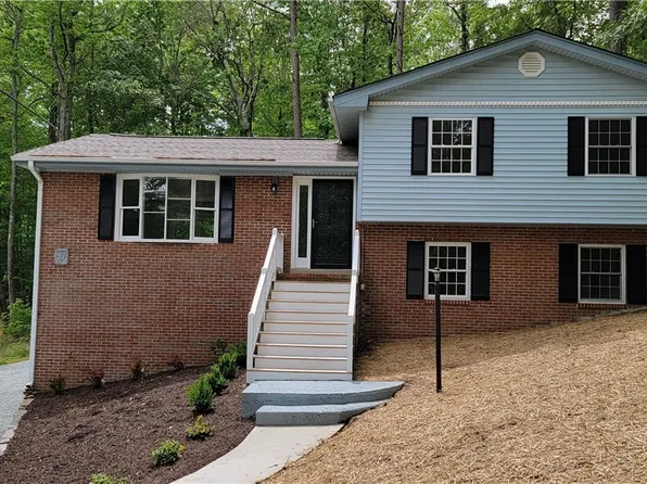 140 River Oaks Rd, Center Cross, VA 22437