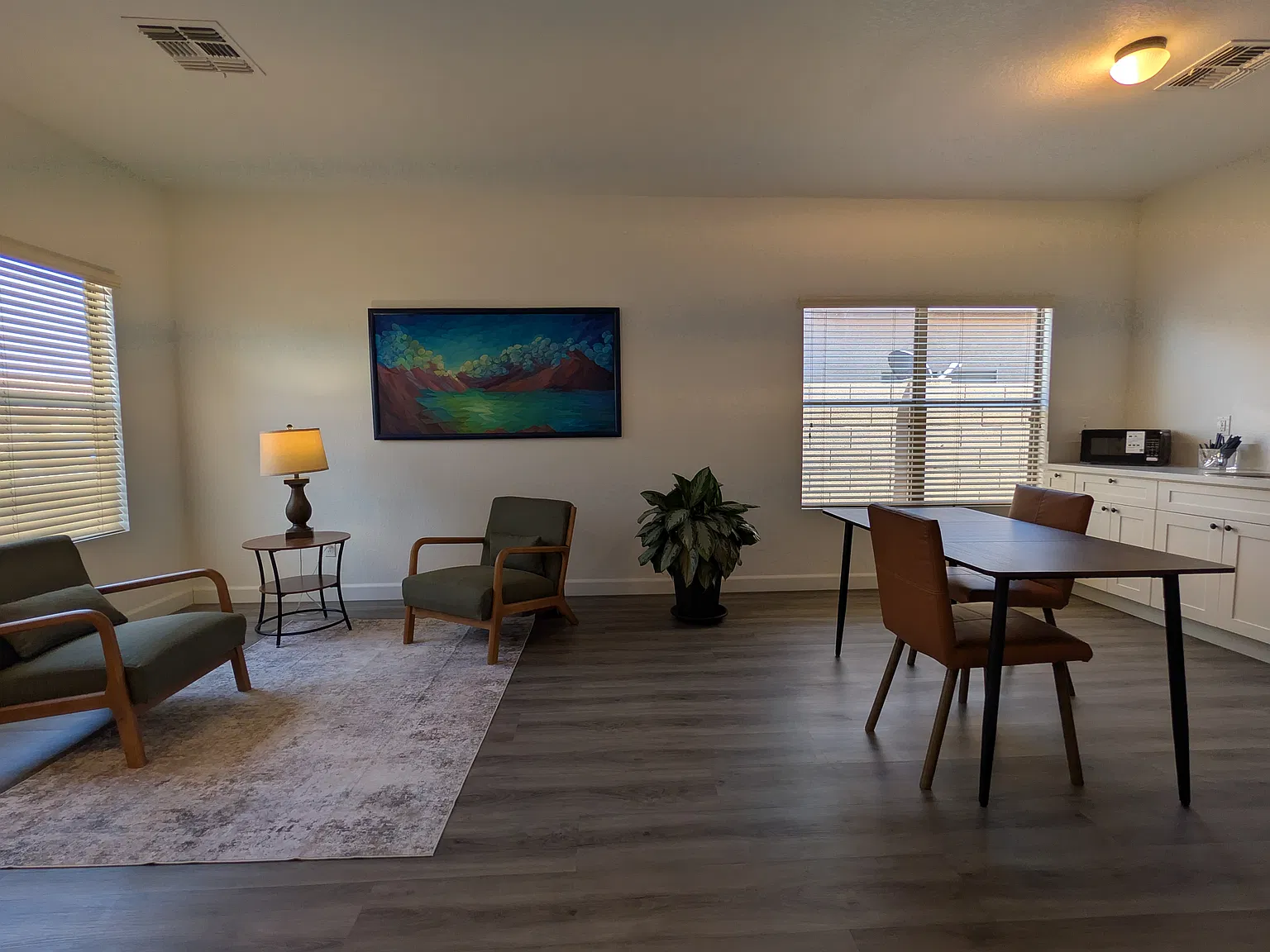2 bed, 750 sqft, $1,390 — Photo 2