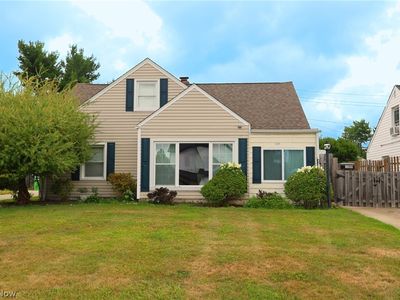 1209 Commonwealth Ave, Mayfield Heights, OH, 44124