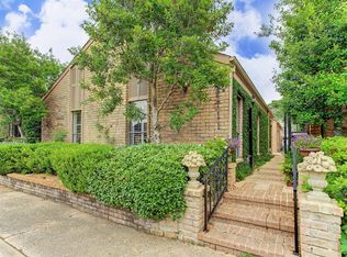 2711 Essex Ter, Houston, TX 77027