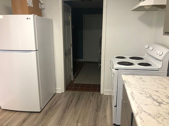 3rd image of 3736 Berkley Dr