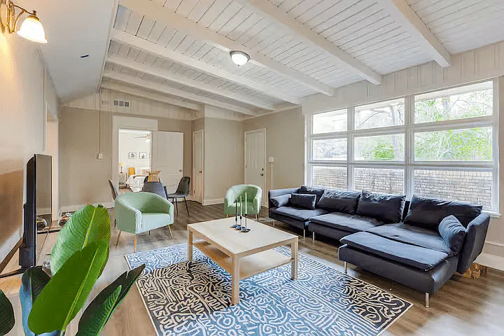 3 bed, 1597 sqft, $2,595 — Photo 3