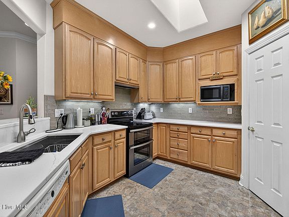 5th image of 3714 Grantham Court