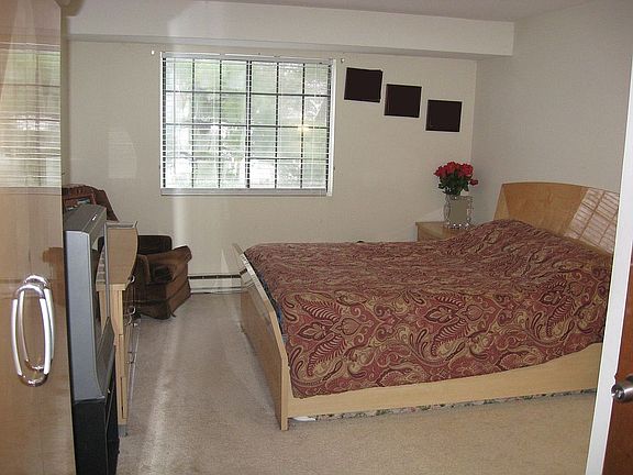 bedroom1