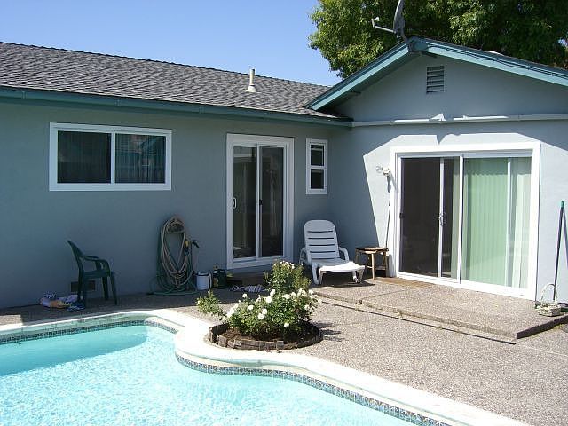 2nd image of 5792 Chesbro Ave
