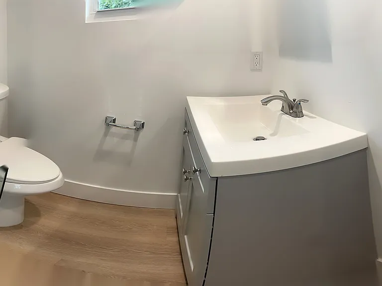 3603 Charles Ave — Photo 7