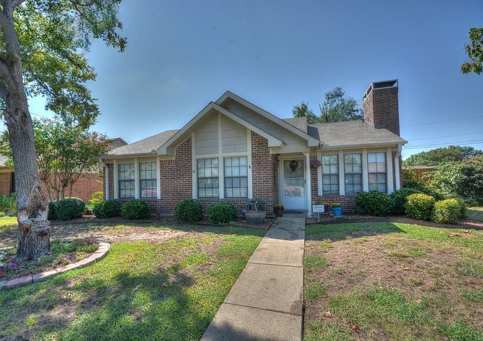 1st image of 1212 Wyndham Dr