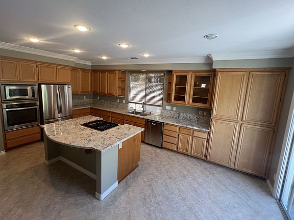 5th image of 2650 W Canyon Ave