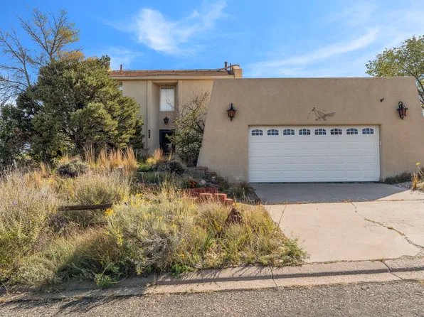 6469 Hoochaneetsa Blvd, Cochiti Lake, NM 87083