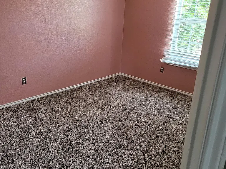4500 Hickory Meadows Ln — Photo 13