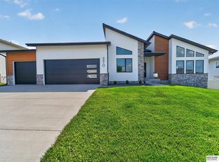 6610 S 209th St, Elkhorn, NE 68022