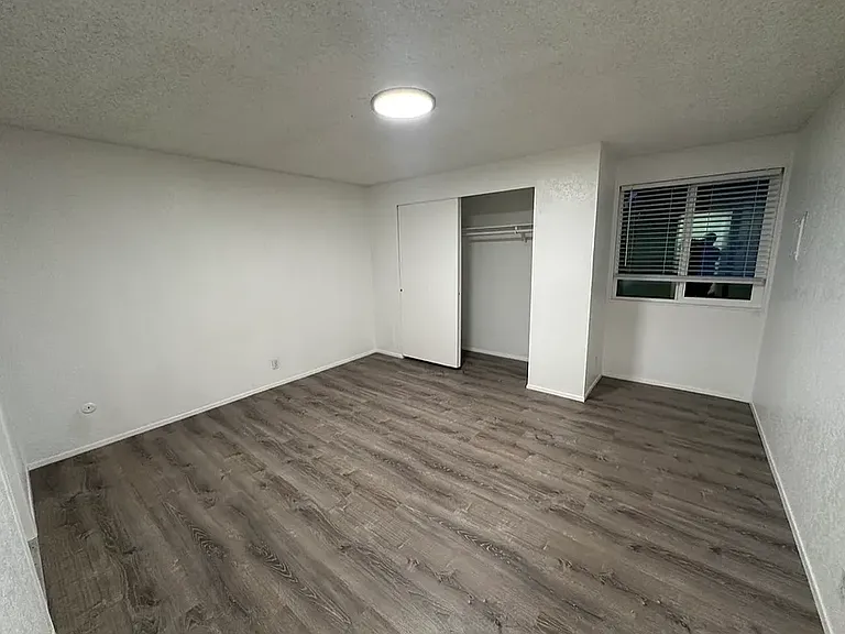 120 Stanford Dr #C — Photo 11
