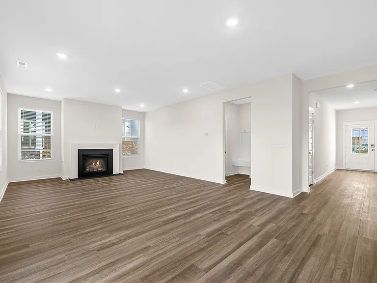 887 Bur Oak Ct — Photo 31