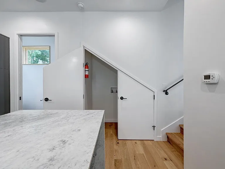 1411 Haskell St #4 — Photo 20