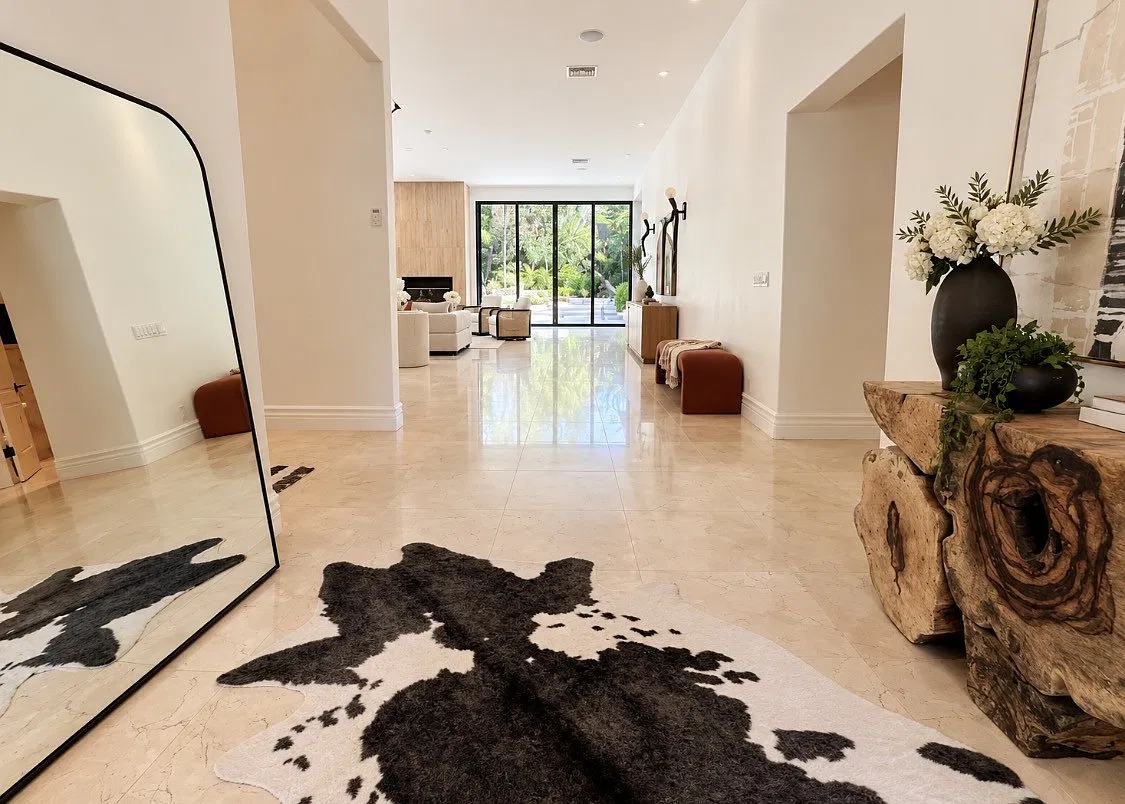5 bed, 4.5 bath, 4169 sqft, $14,500 — Photo 4